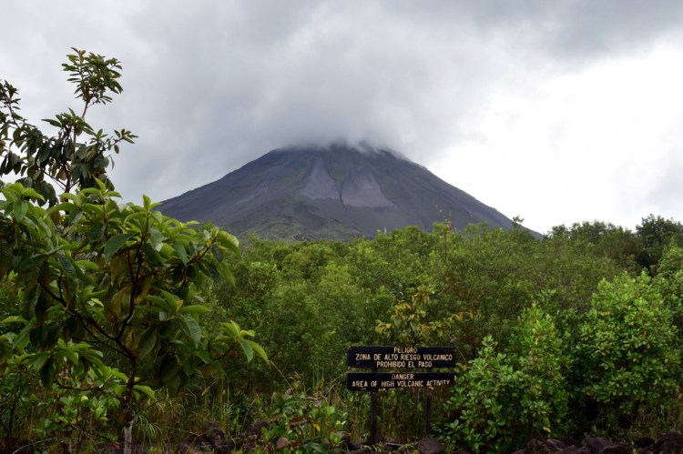 arenal-volcano