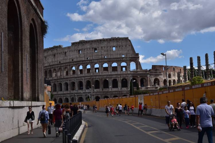 colosseum-rome-a-savory-planet