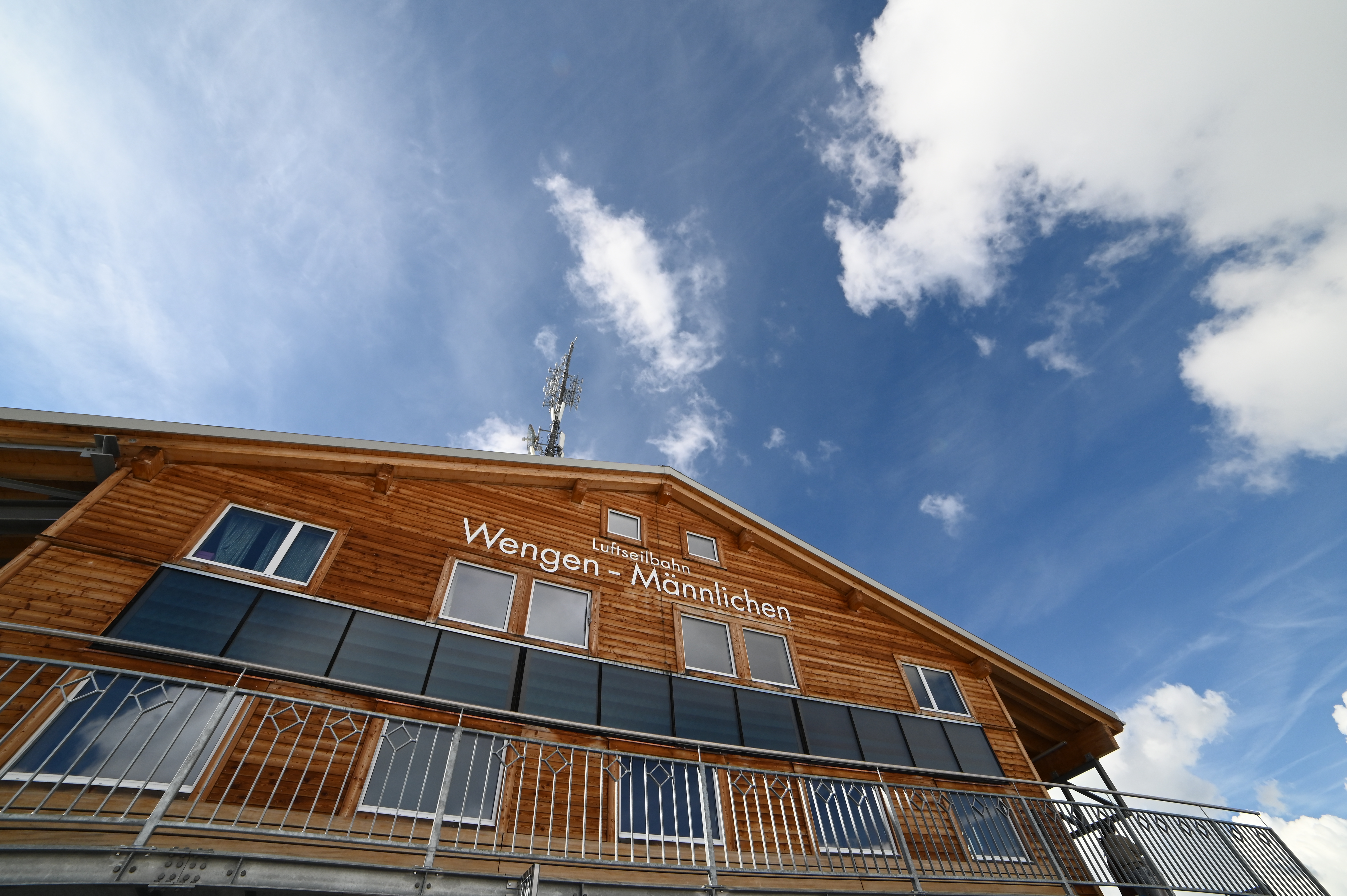 asavory-planet-alexandra-segal-wengen-mannlichen-cable-car-stop-switzerland